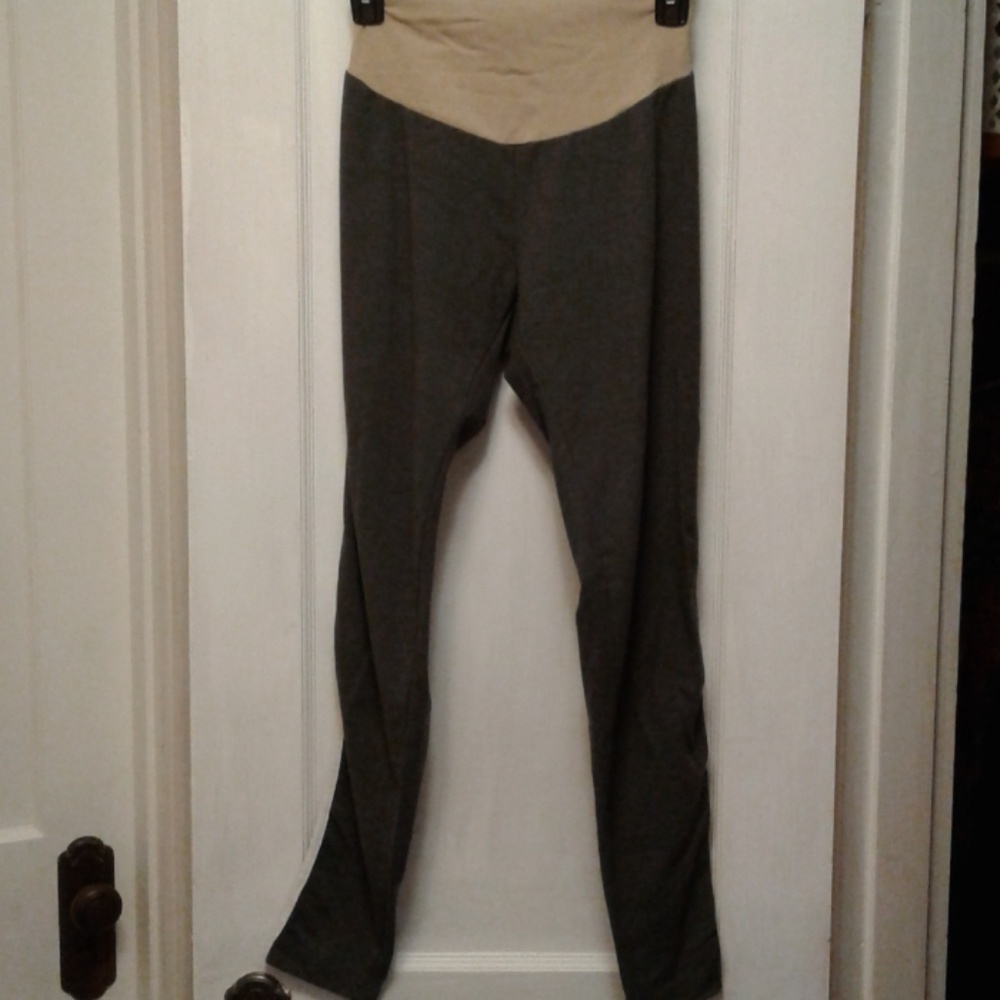 Maternity leggings